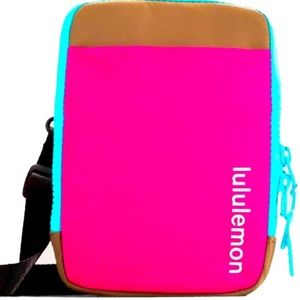 🍋 👛 • 🍋LULULEMON🍋• 👅 Easy Access …